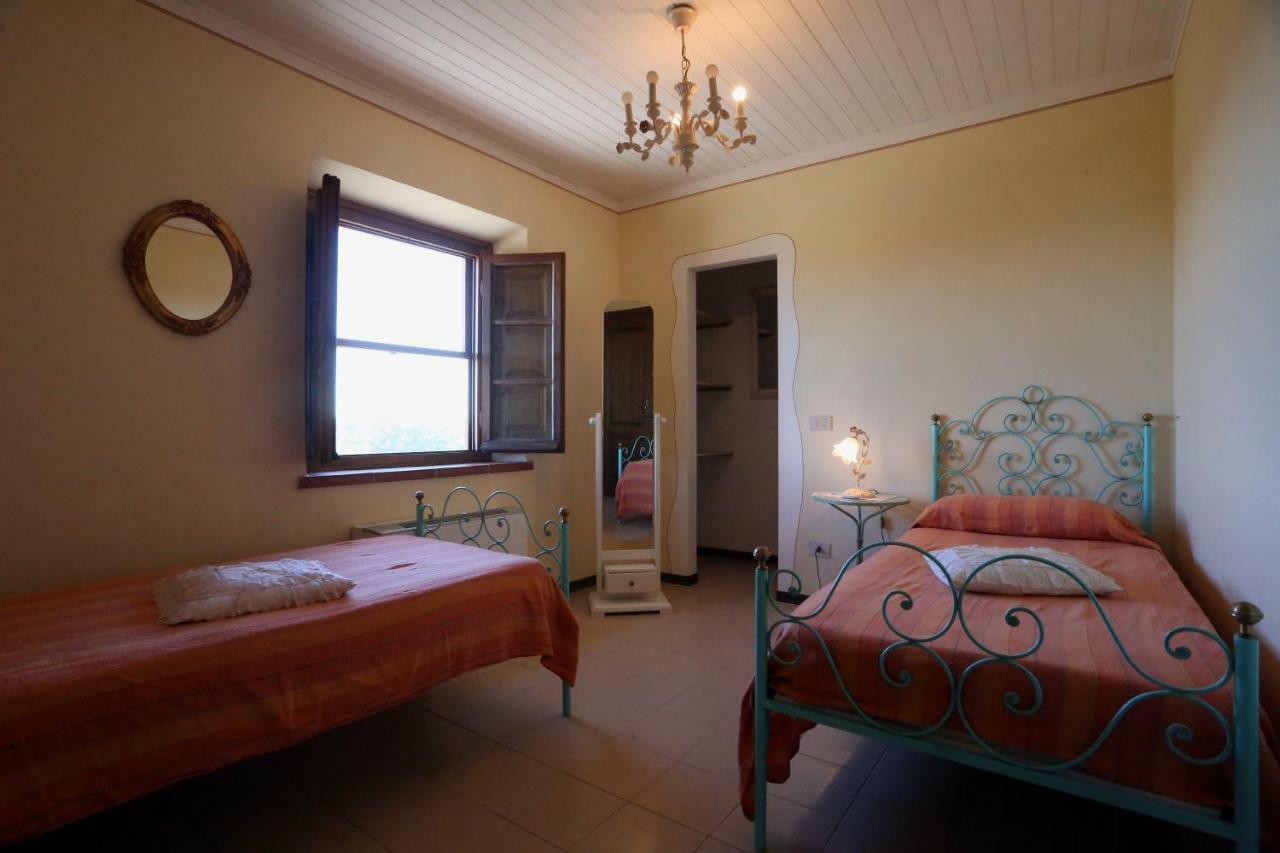 Molino Del Rotone Guest House Buti Екстериор снимка