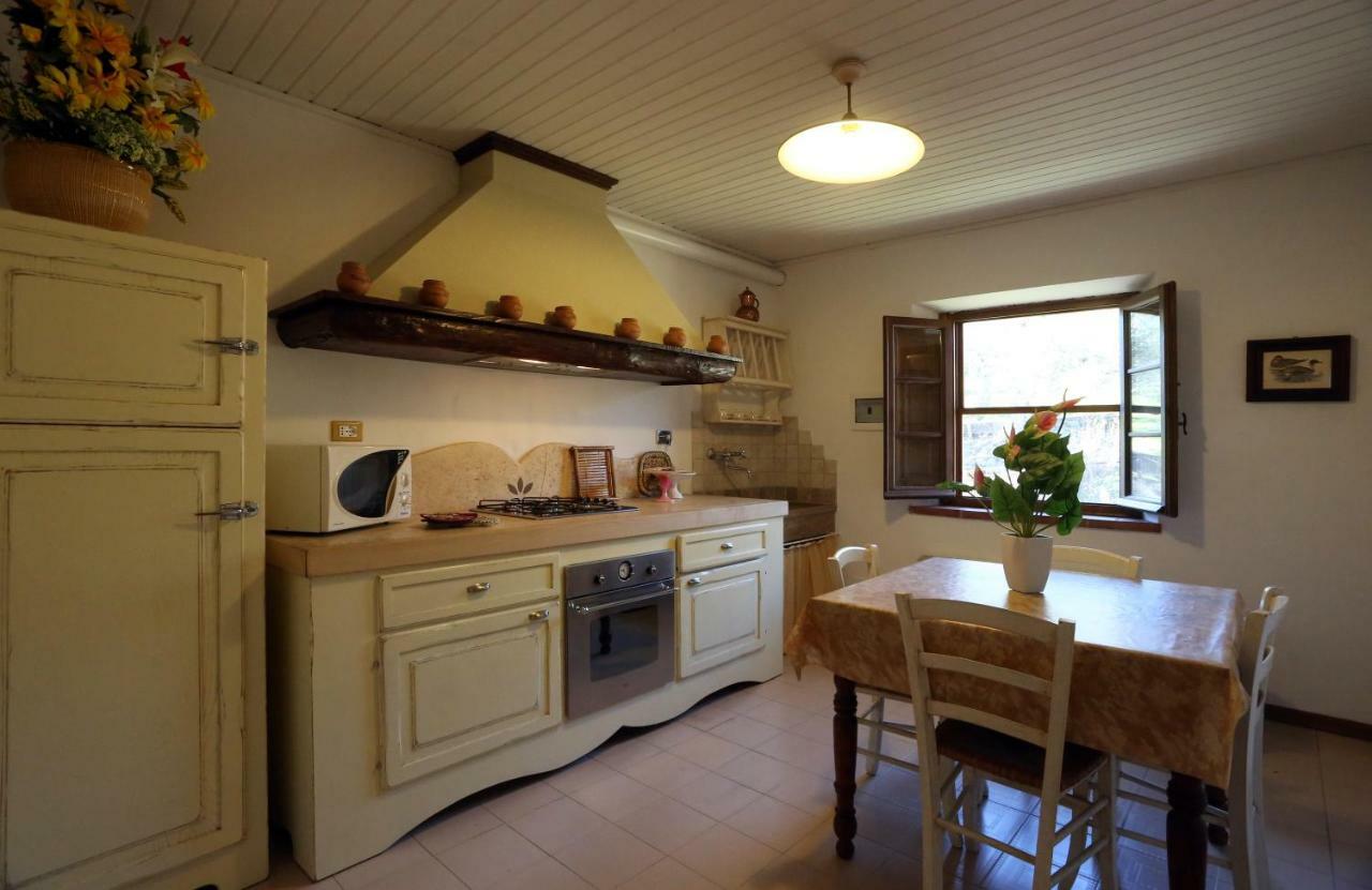 Molino Del Rotone Guest House Buti Екстериор снимка